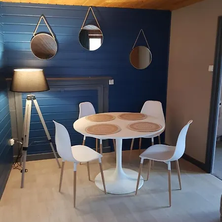 Cocoon 2 Plein Centre De Wifi Tv Confort Edf Inclus Apartment Besse-et-Saint-Anastaise